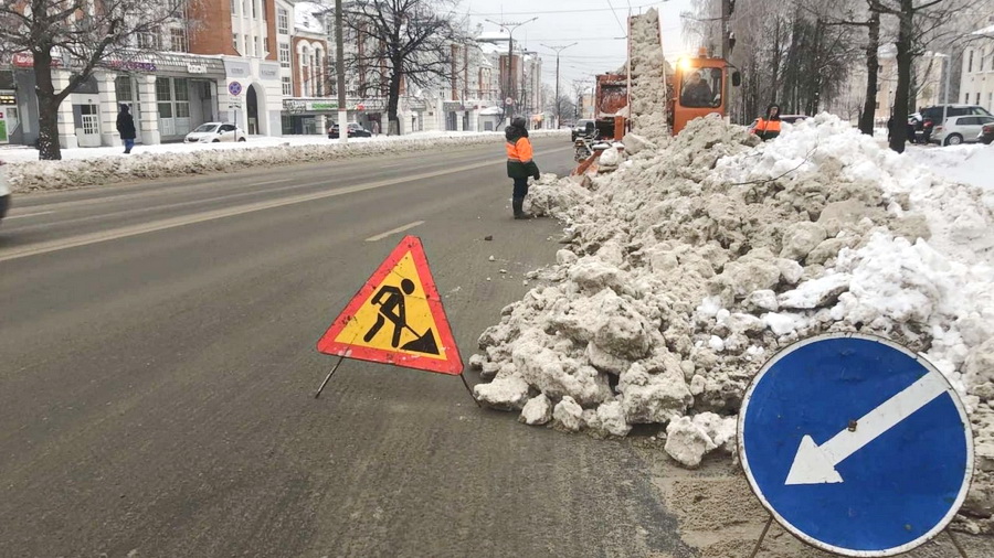 Как дорожники должны чистить снег в Чебоксарах. Правила и регламенты