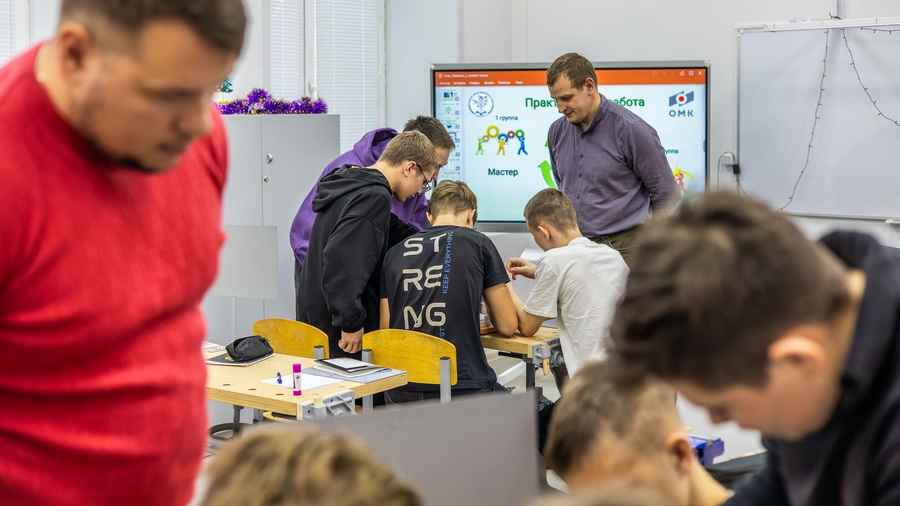 Металлургическая компания с заводом в Поволжье присоединилась к всероссийской программе «Уроки настоящего»