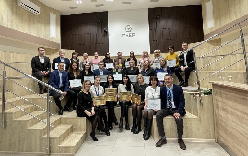 Двадцать шесть агентов по недвижимости из Чувашии получили статус «золотых» и «серебряных» партнёров Сбера