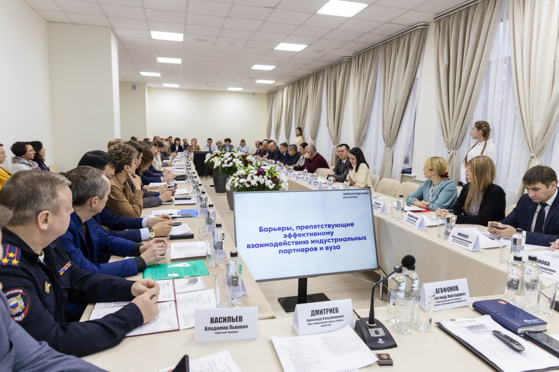 Эксперт Сбера поделился эффективными практиками по работе с вузами в Чебоксарском Политехе