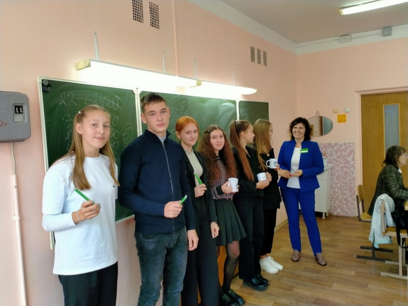 Сбер провел серию деловых игр по финансовой грамотности для школьников и студентов Чувашии